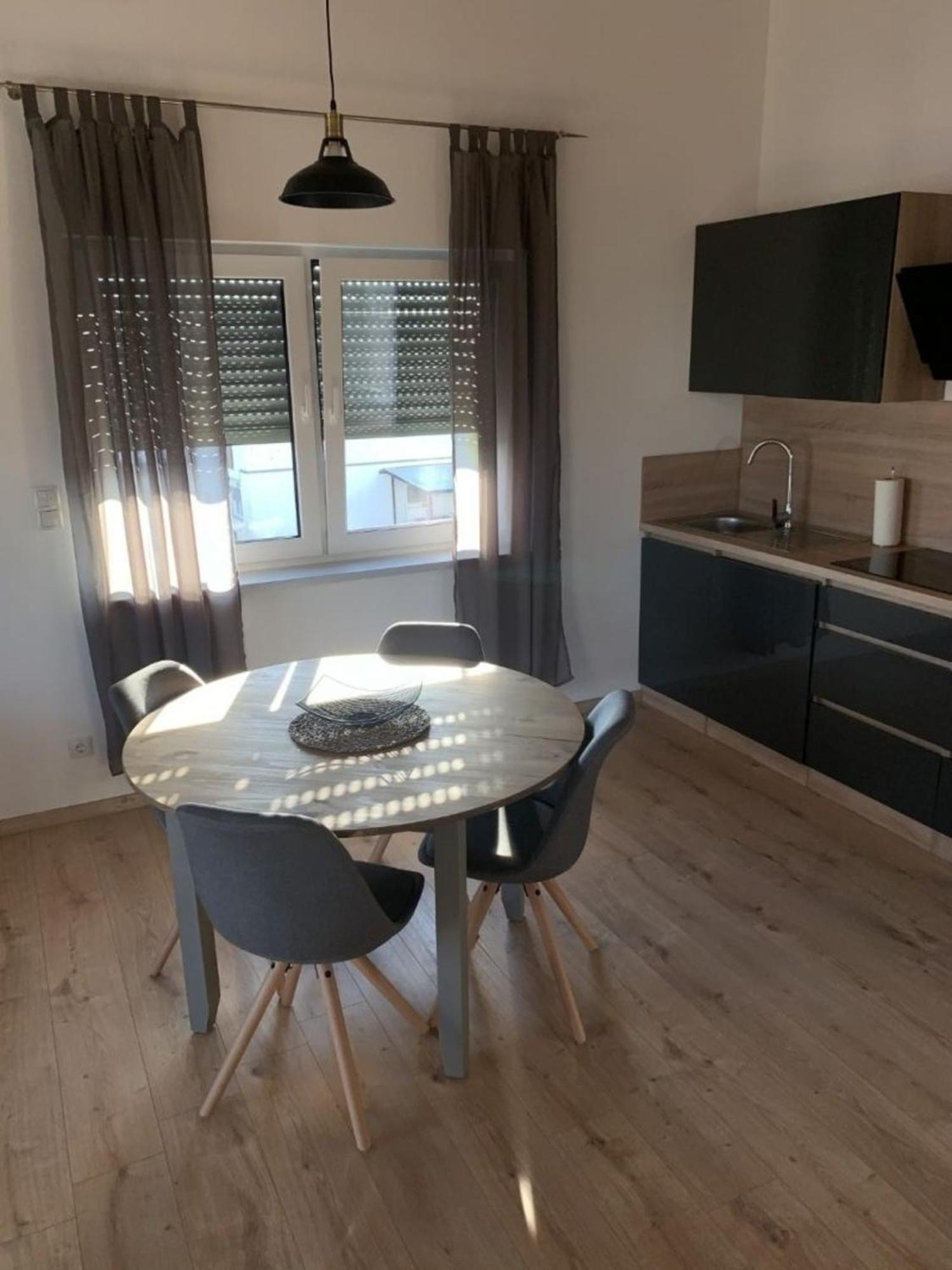 Auf Dem Rheinsteig Apartamento Lierschied Exterior foto