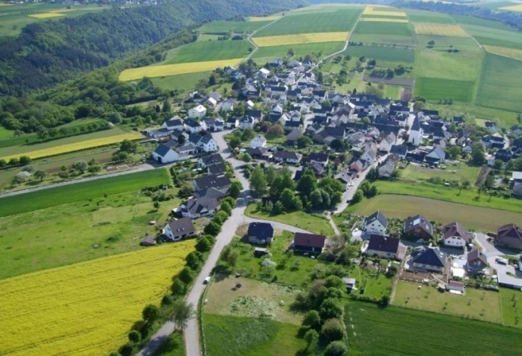 Auf Dem Rheinsteig Apartamento Lierschied Exterior foto