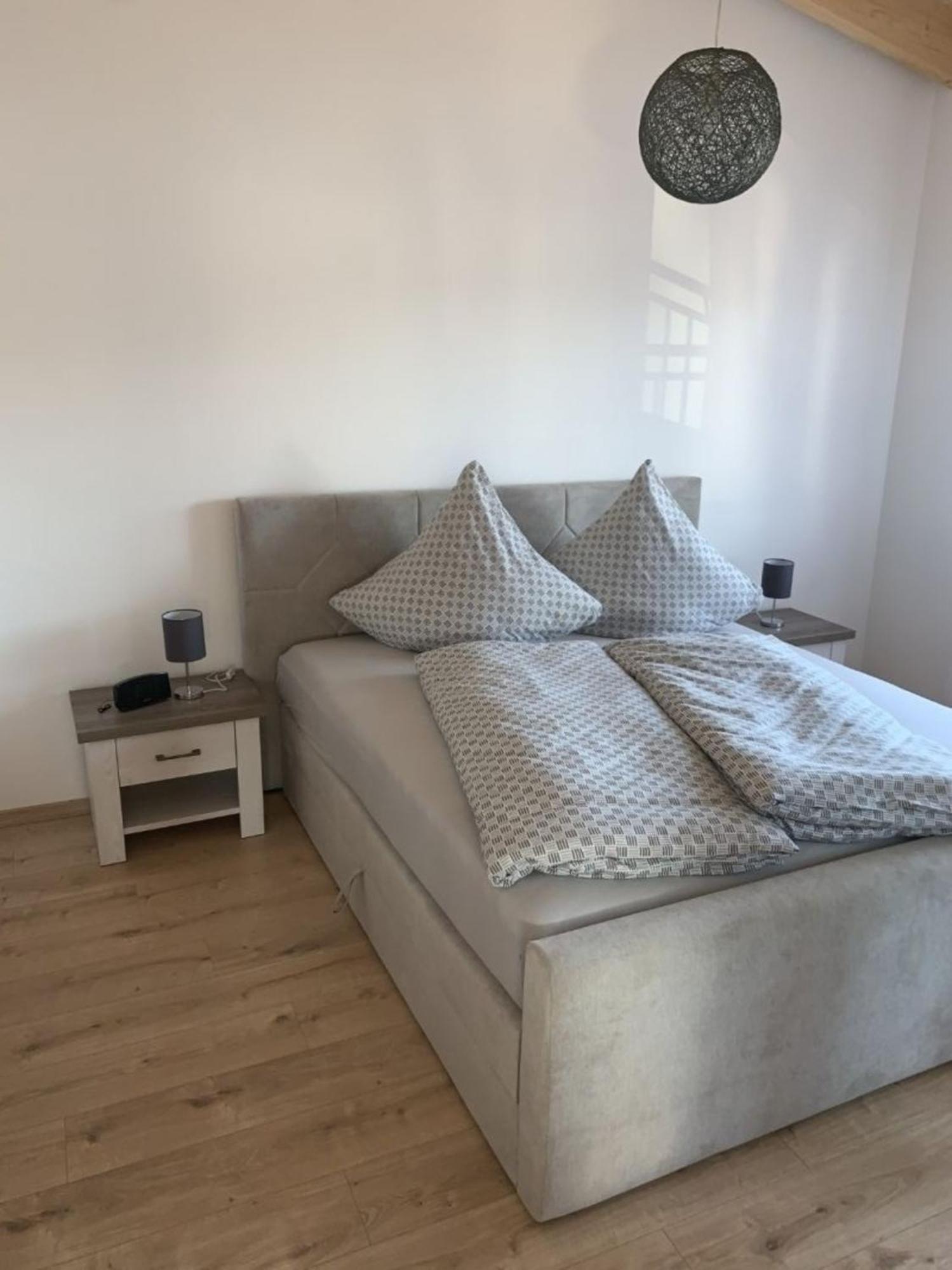 Auf Dem Rheinsteig Apartamento Lierschied Exterior foto